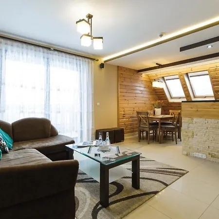 Widokowy 40 Косцелиско